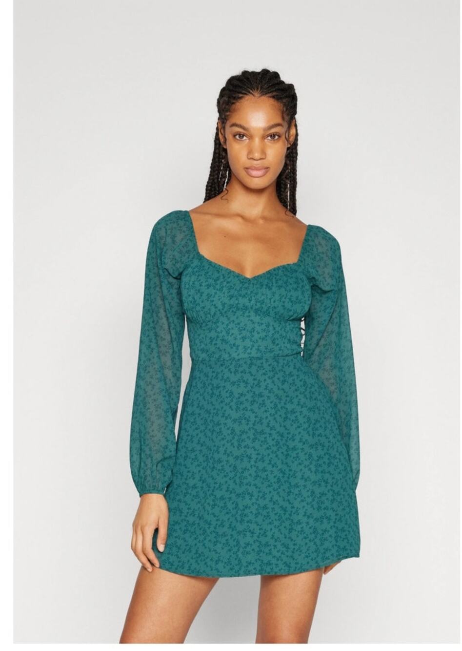 Hollister Green Sweetheart Long Sleeve Fitted Mini Dress Sz Medium